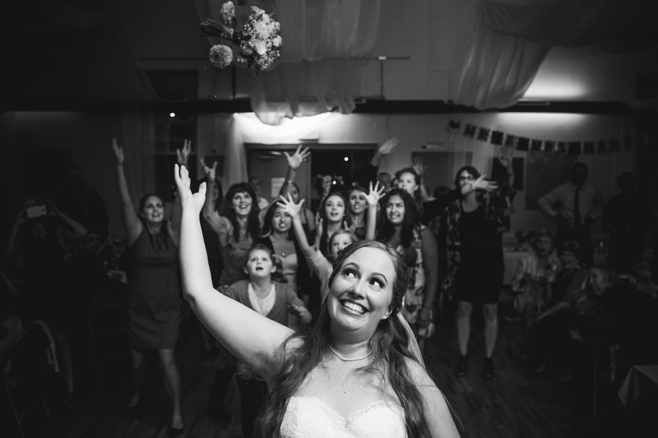 bouquet toss