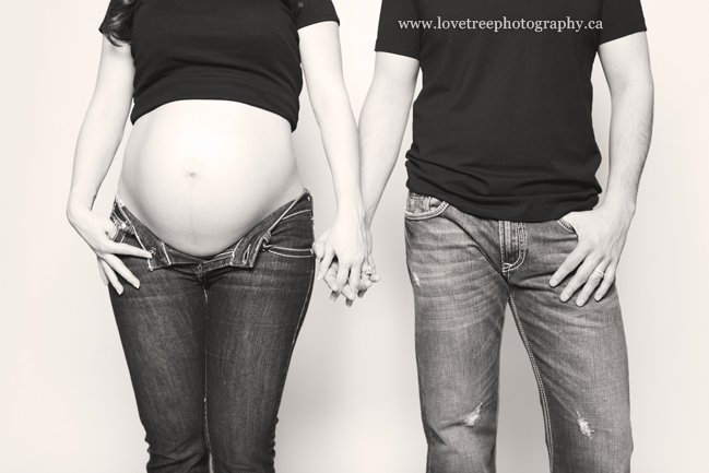 lifestyle maternity sessions | image by Burnaby Maternity photographer www.lovetreephotography.ca