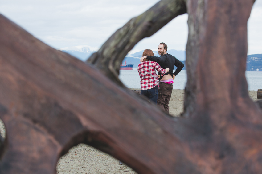 vancouver beach engagement session 18