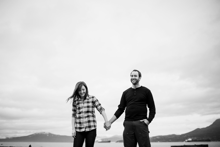vancouver winter beach engagement session 25