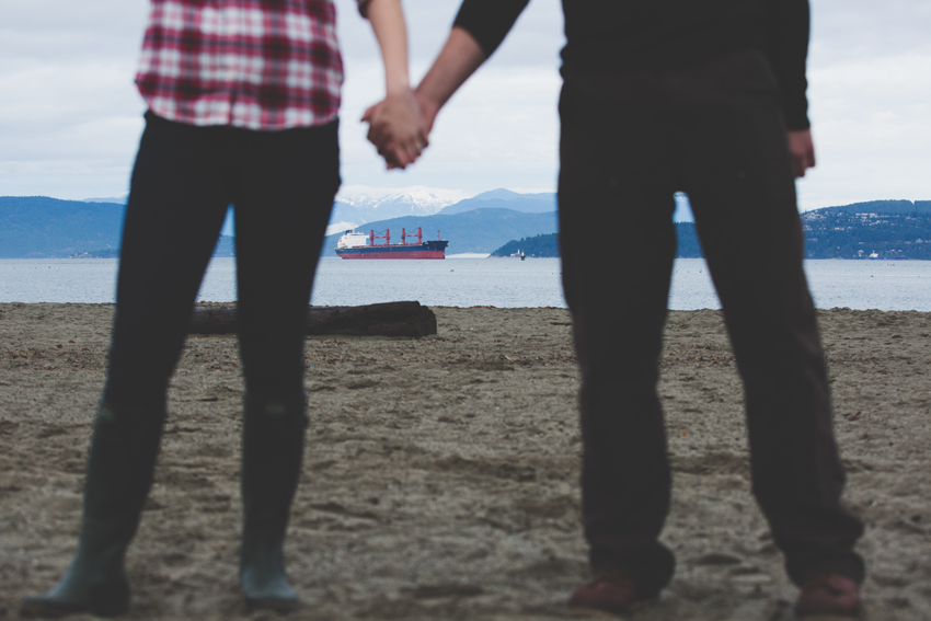 vancouver winter beach engagement session 26