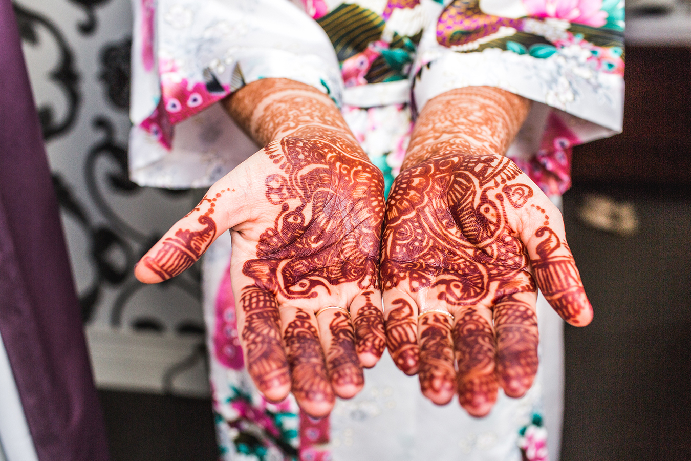 Mendhi on bride's hands in vancouver british columbia