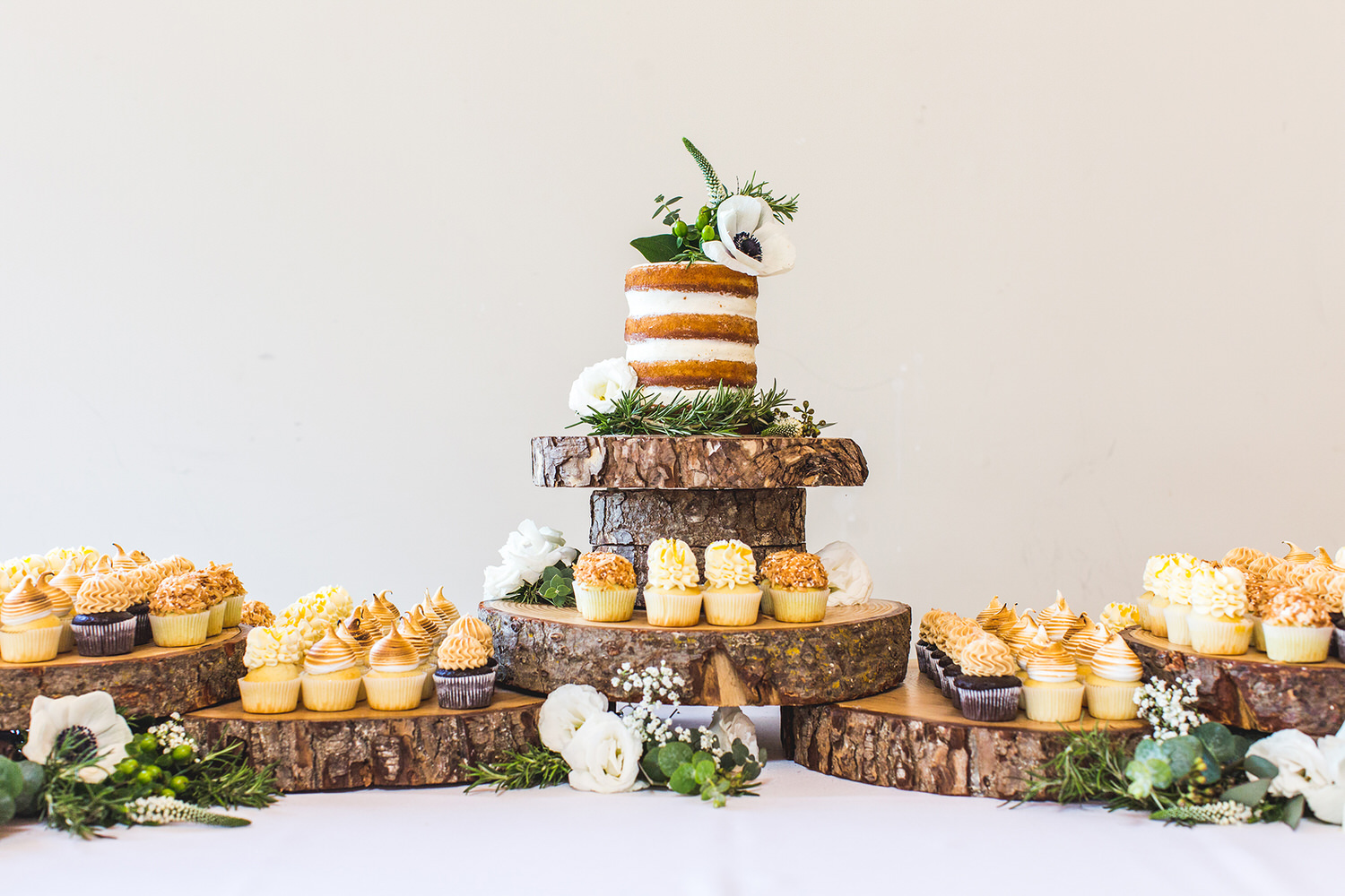 A wedding cake by The Cake and The Giraffe